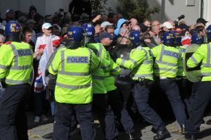 edl-in-walsall-protests-by-the-english-defence-league
